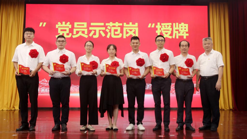 69CC8EF0E65C5ED0BA4A77627A6_0A490019_130FC