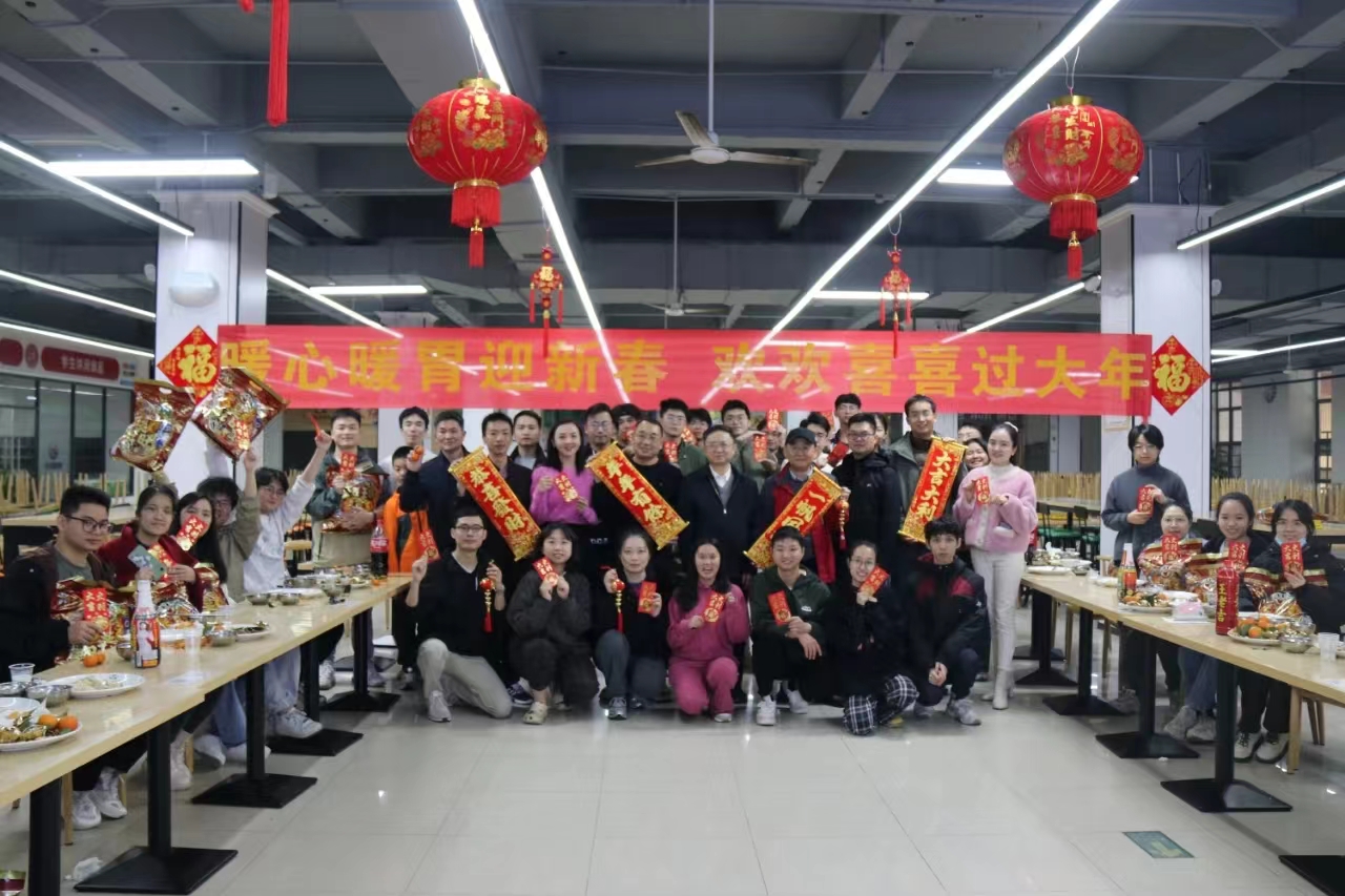 B840ED7F7C16A2E311731CD2EC8_1CC4551A_9BF21