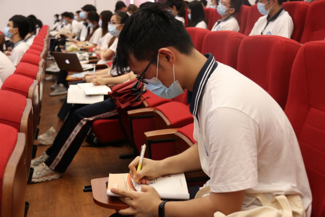 30F4A4D0E7A95926CAAA5D3D4E4_363162BA_18E61