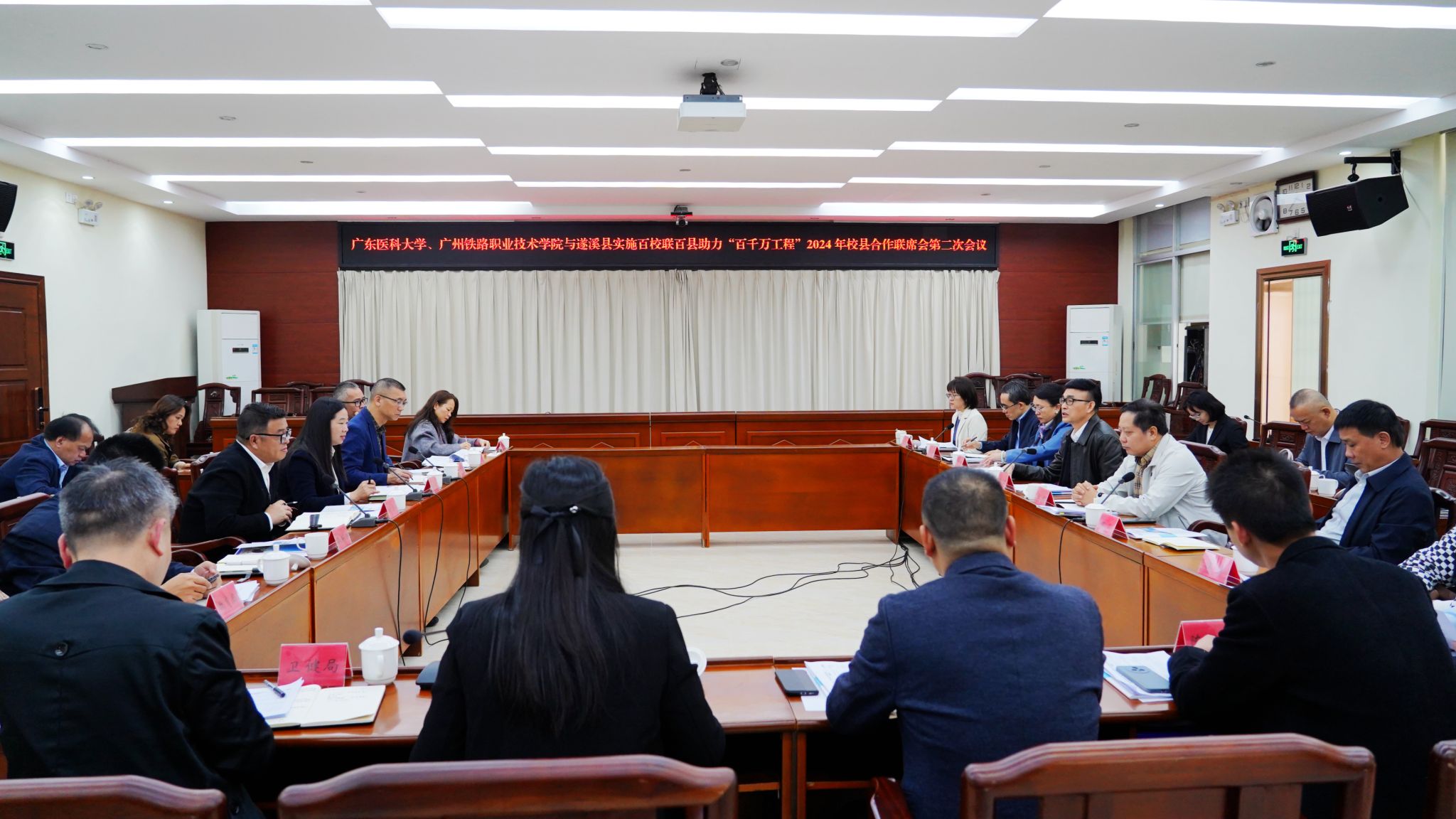 05CEFC363F42DCF00DBC0D0D018_8D1FFDF7_417BE