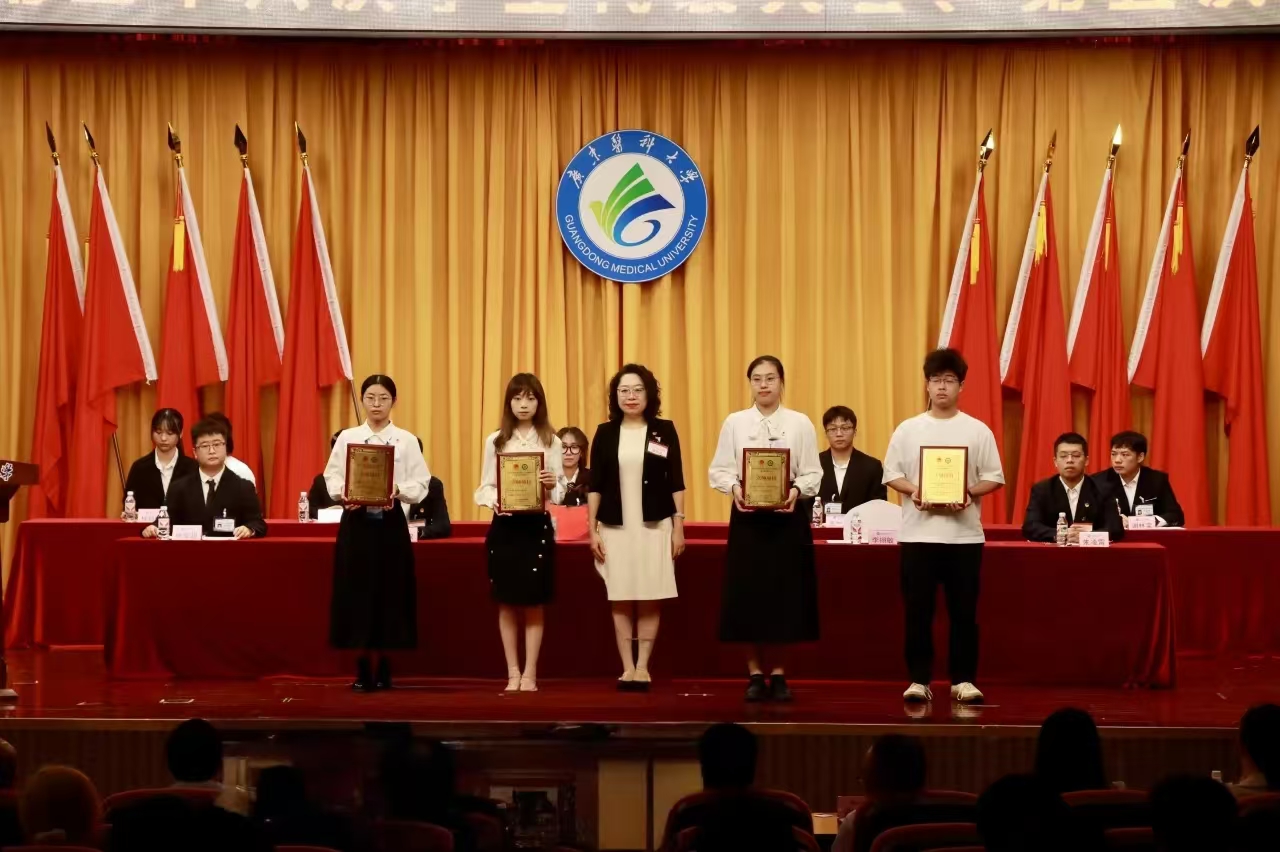 C03C057316E903C213CCC93FF9F_4CF9737E_8082D