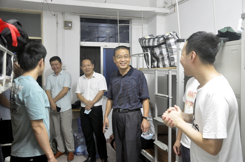 A98CA6708AFA38AA8A20C9A6665_D8FD3BC9_4998A