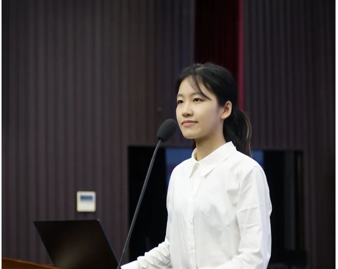 571C18D20F6133D06B12089314E_E0505414_14DAE