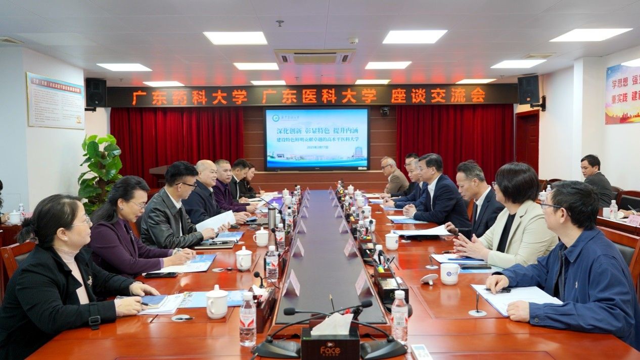 B7816BE1F8D93FCFEF96744BB7C_83373ADB_2442E