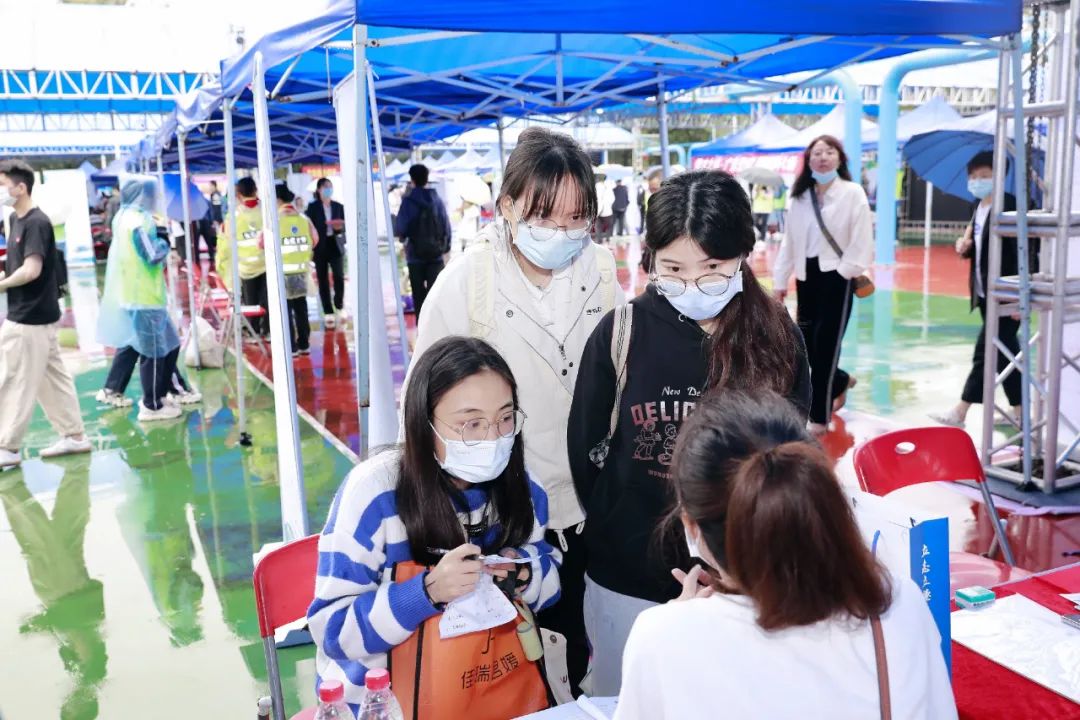 FA403371F274DBAFAA98DCFFE12_E796DFC3_235F4 FA403371F274DBAFAA98DCFFE12_E796DFC3_235F4