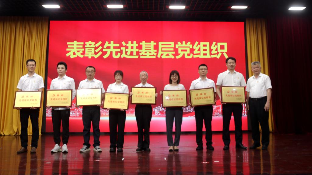 ADDFC7D6162EC0F649E251B0D24_EF81914D_129CF