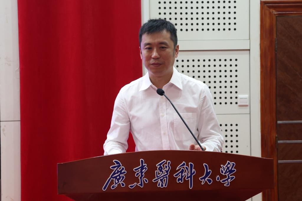 9F794D28F1A2F6A52A35FCD40AF_DE1E9D1C_F69F