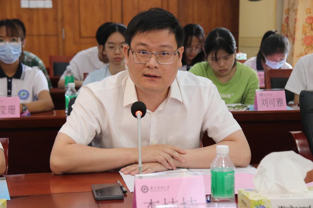 99CB2F4ADBD186571818F15C616_EEA6B28D_10224