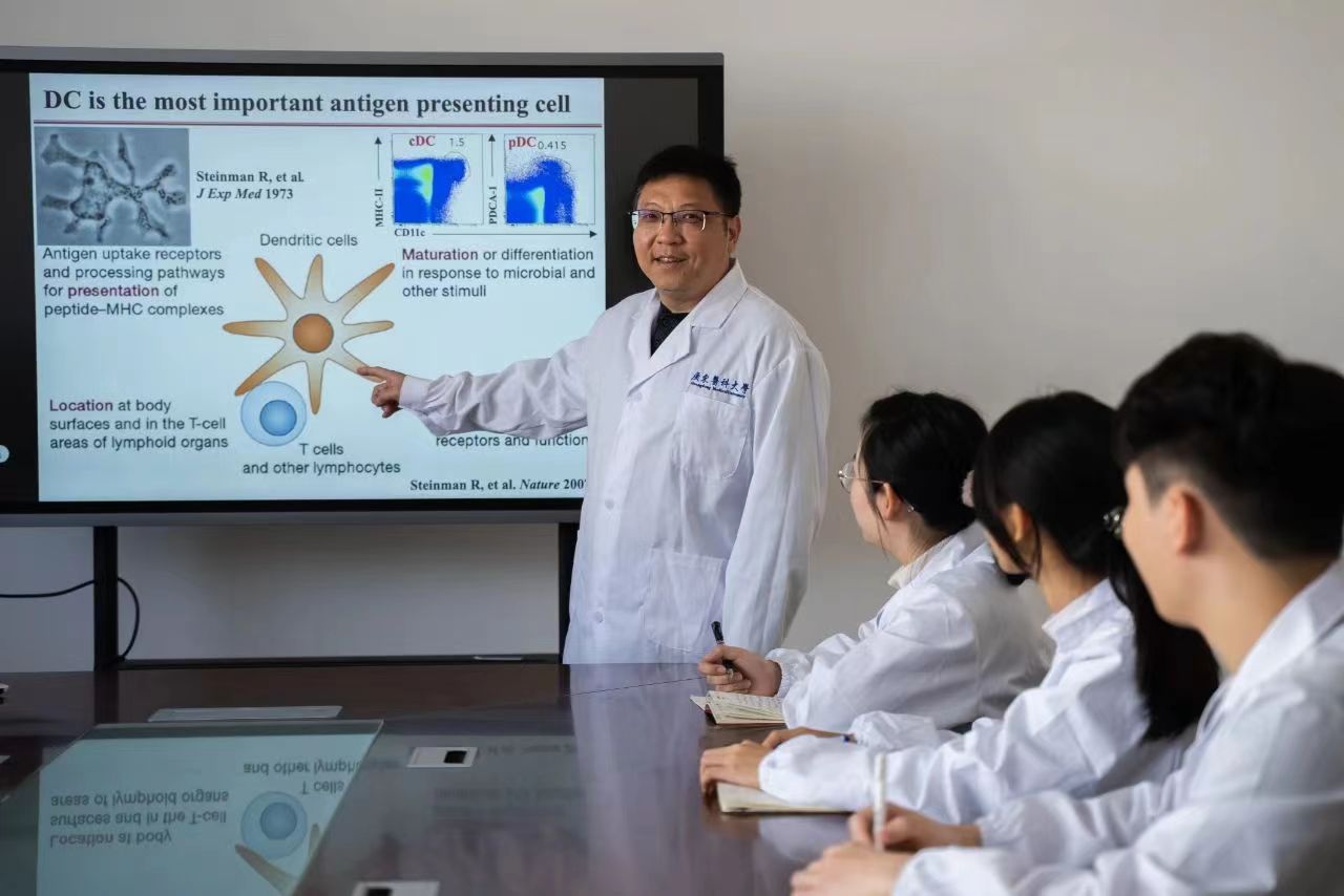 3CF3A7691A100C04D9776B17F51_35A2C517_19DB1