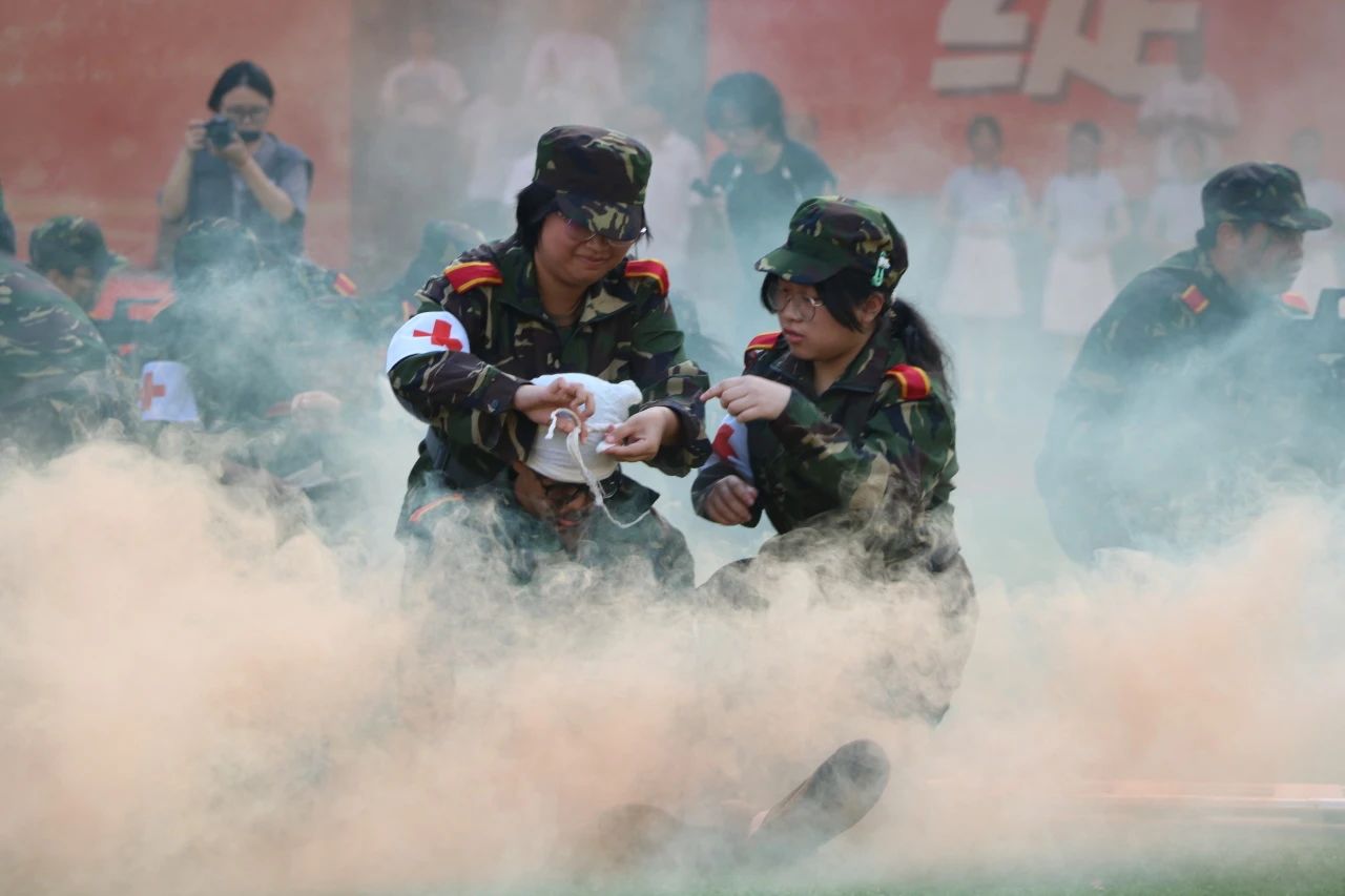 EB40B774EA35D1D9452326723BC_2BFC5738_14486