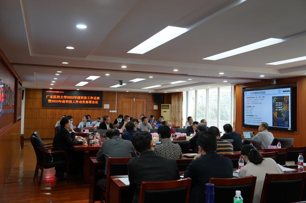 821B4FEEEB7F7D3155359B14D72_DD67F685_13B33