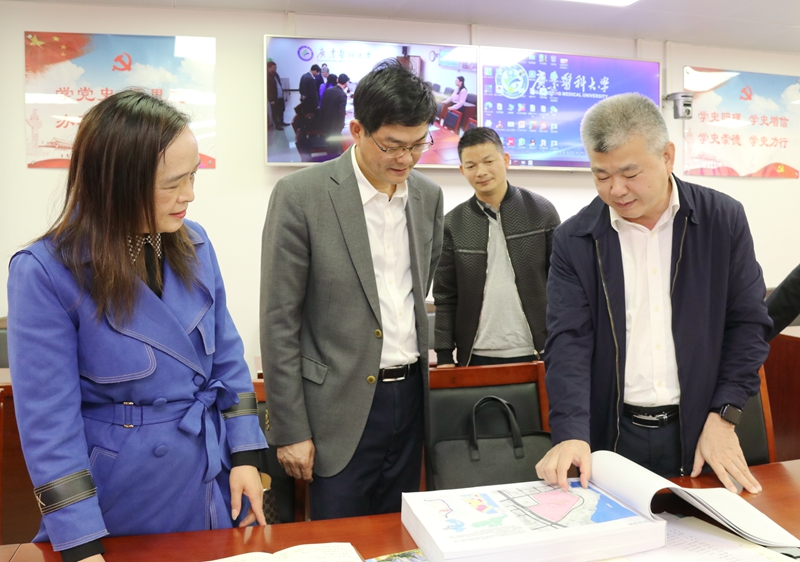 6B65110B1C005ED6974FD38C8C2_632CFA56_54211