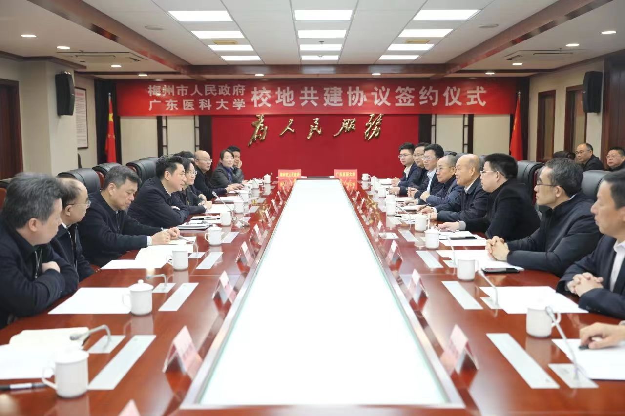 23F4FBBCF2F0223E1D7AB70EF4D_8C1CCB0A_22155