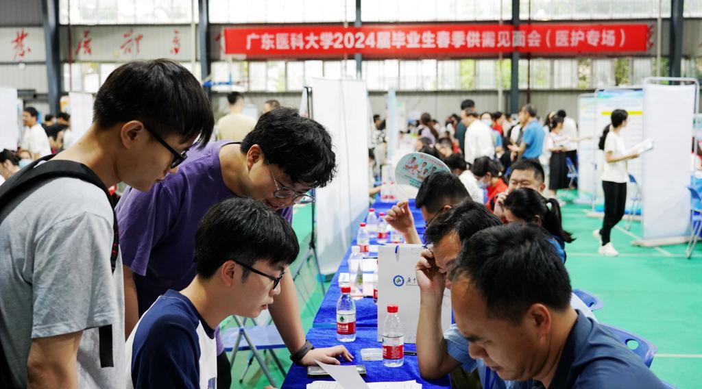 6324802BECC9B635F803AB1132E_CA350E78_15F3D