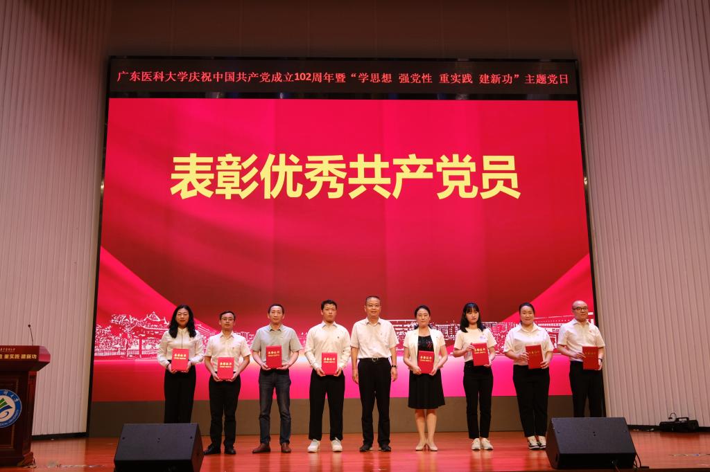 1AA8E62F9910F1020F8BEC1BC32_39A776BC_14A5F