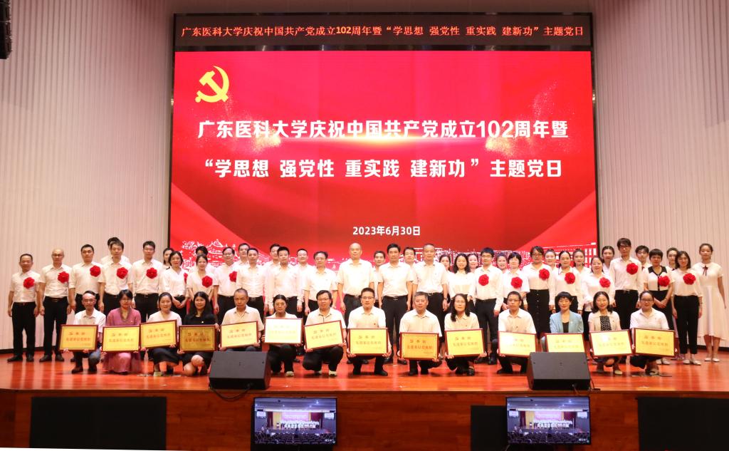 F476ABB43F5640117B371E43C07_F2D270C9_197E5