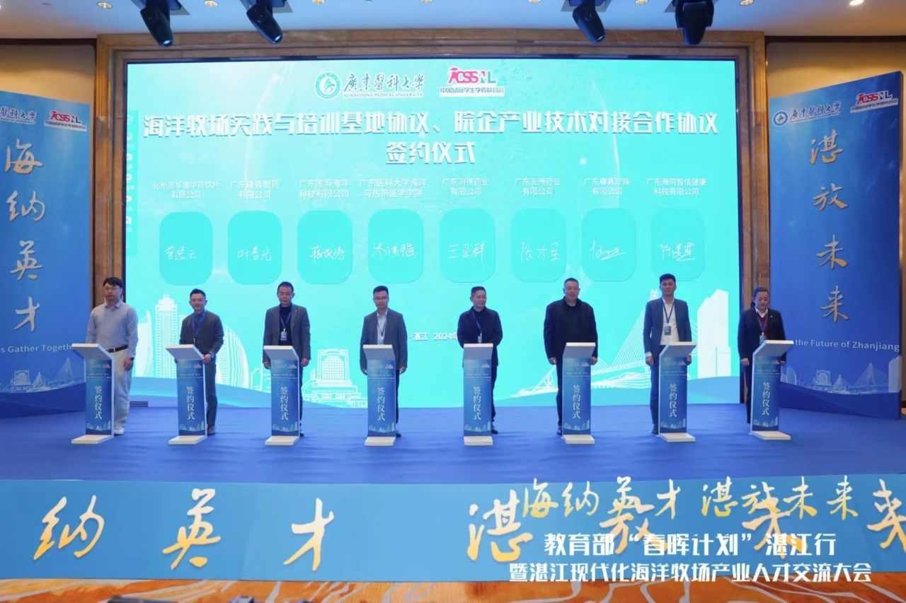 2B8EAD4F0076E398E024952F1AB_4C2417D9_2339B.jpg?e= 2B8EAD4F0076E398E024952F1AB_4C2417D9_2339B.jpg?e=