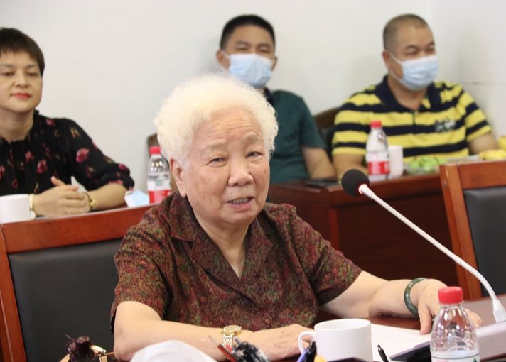 326BC4E7F586553689DCC3A7940_B0839FA6_E32E