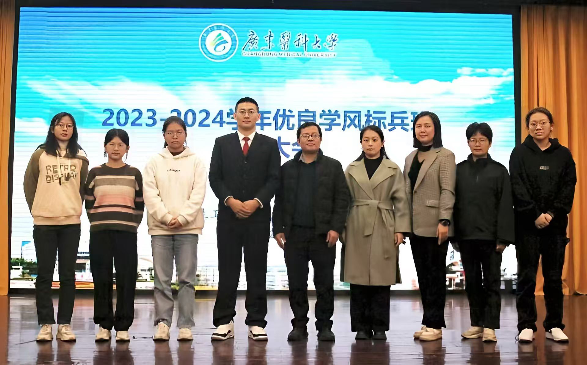 70439C51D12218DBD93DC404311_D1B9D824_431FE