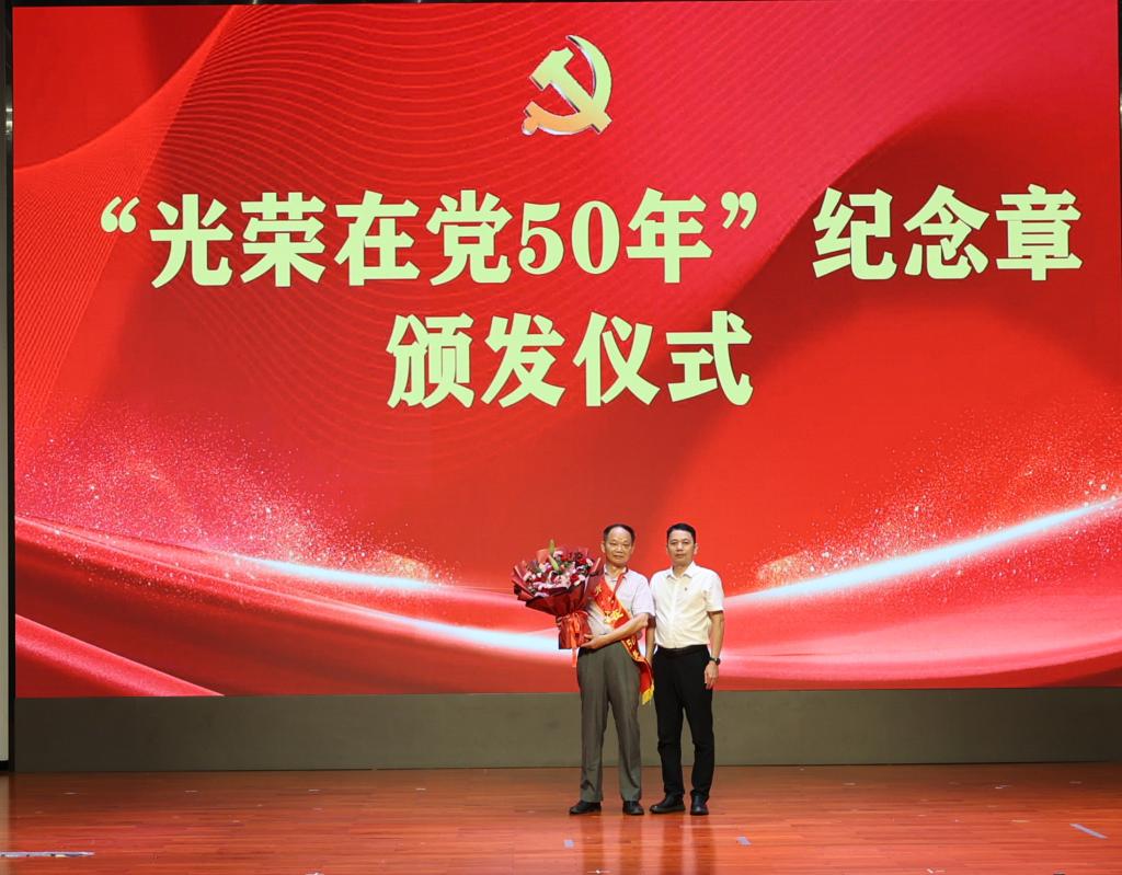 89EC363CAB6182948F9EC73D416_8F386DE4_198C9