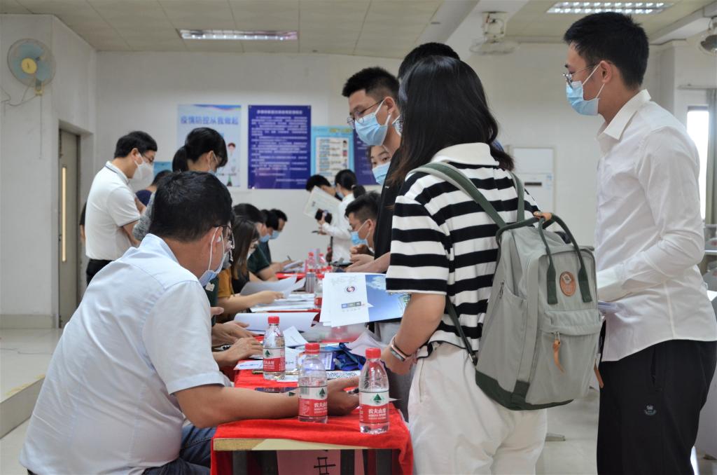 451CB29A08A2E67AEF46CCFFCE8_857EEFE7_14682