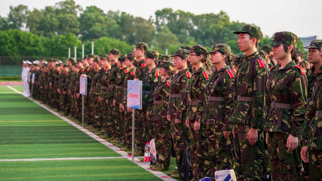 03B71F86026F0821A3252A1D48C_CCF43BA9_19AF2