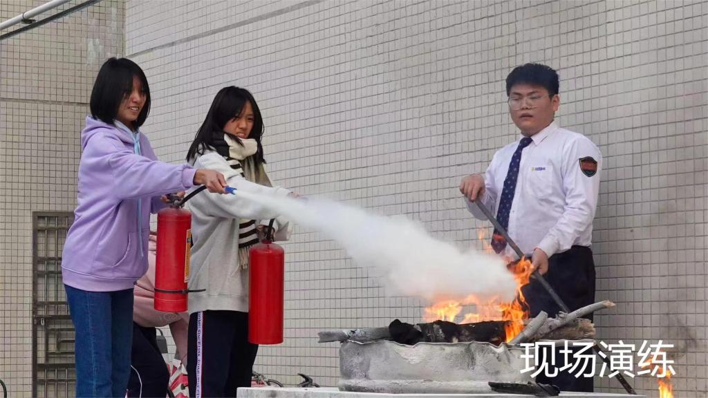 9E2C49E2B394008A0E76A7E6E71_88F737F7_180A7