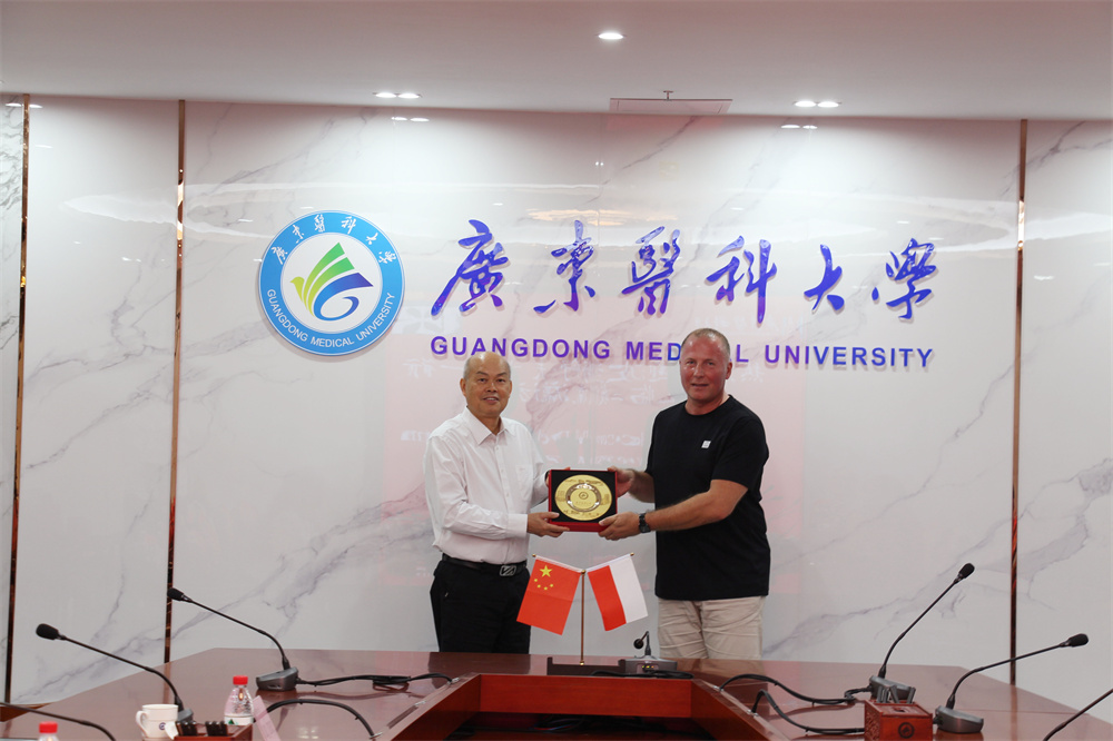 A0BEF2FD55A86FAC288BE316AC7_B60F406A_35174