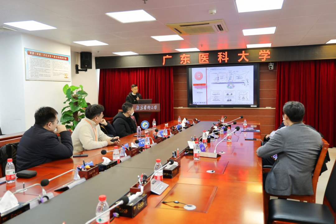 66E484B379A16F7E9D34F2ABDD5_6AFCF7F2_E0005