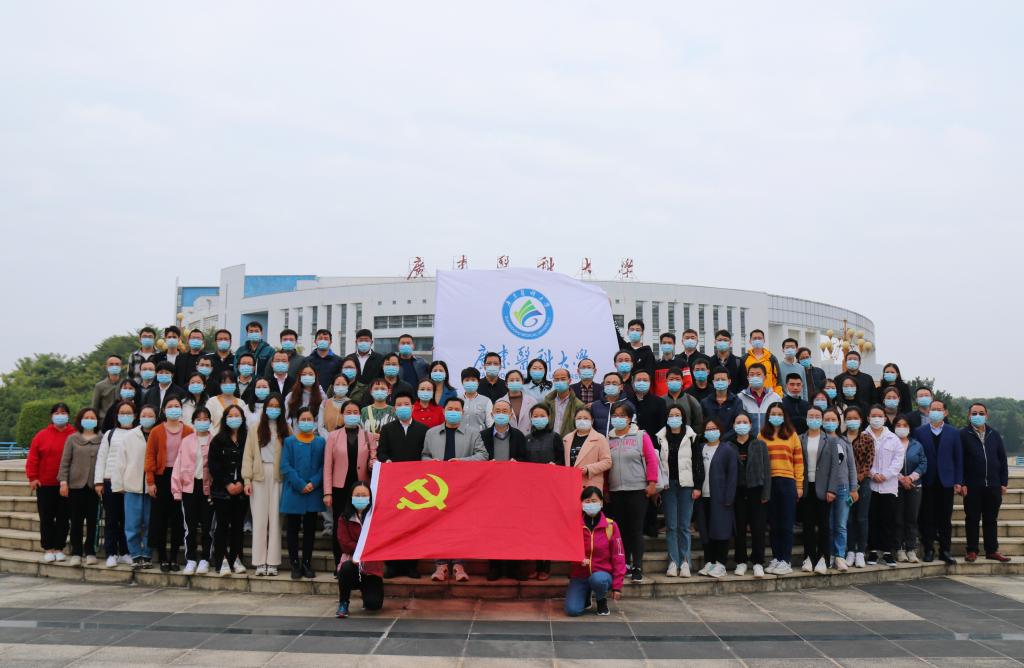 3895D5CC46B51B938279242CCA4_67738DDD_14615