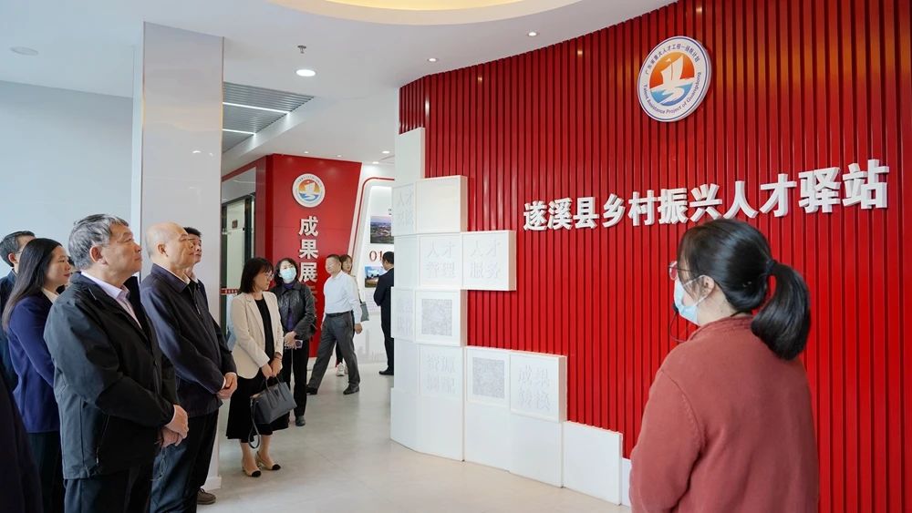 A5E2DA37D7E6708FBF444EB2E8D_636649D5_150F6