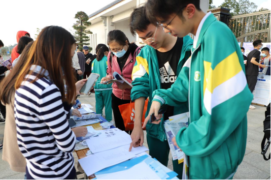 5D6016A9B1D2C51A27DA9C001CC_7AC72EE7_C5027