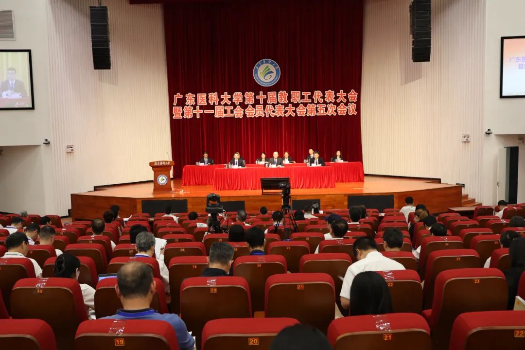 CE6765DE36DFFDD2B9758EBE2F3_419C12DA_1975A.jpg?e=