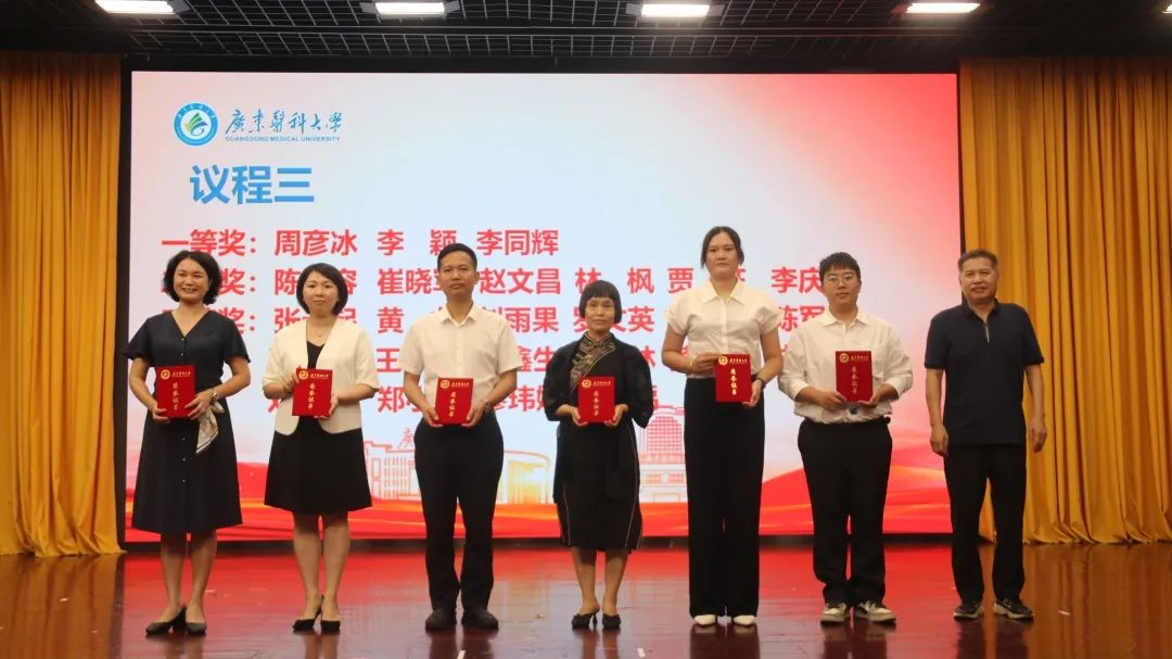 B442ABFC777DDC0B6099583ADAC_FB177414_16B7E