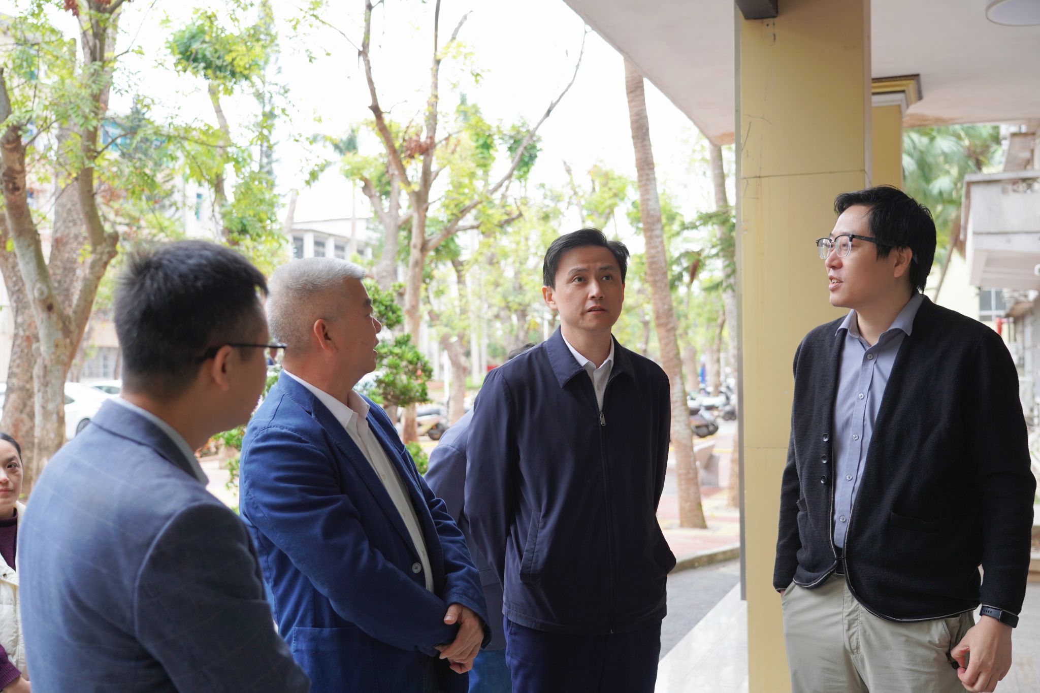 AA9E541EB7A782F407F2EC2ED01_AE6FF0F8_480B5