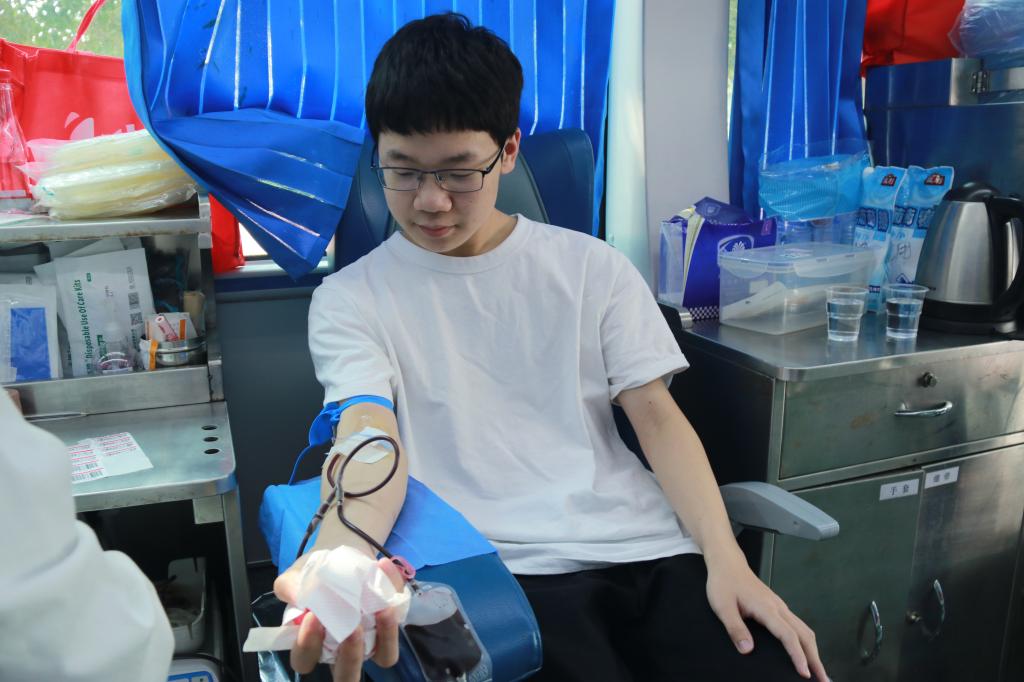 C714B392F3E93E2A5EAFED5125B_924F6A6A_144D3