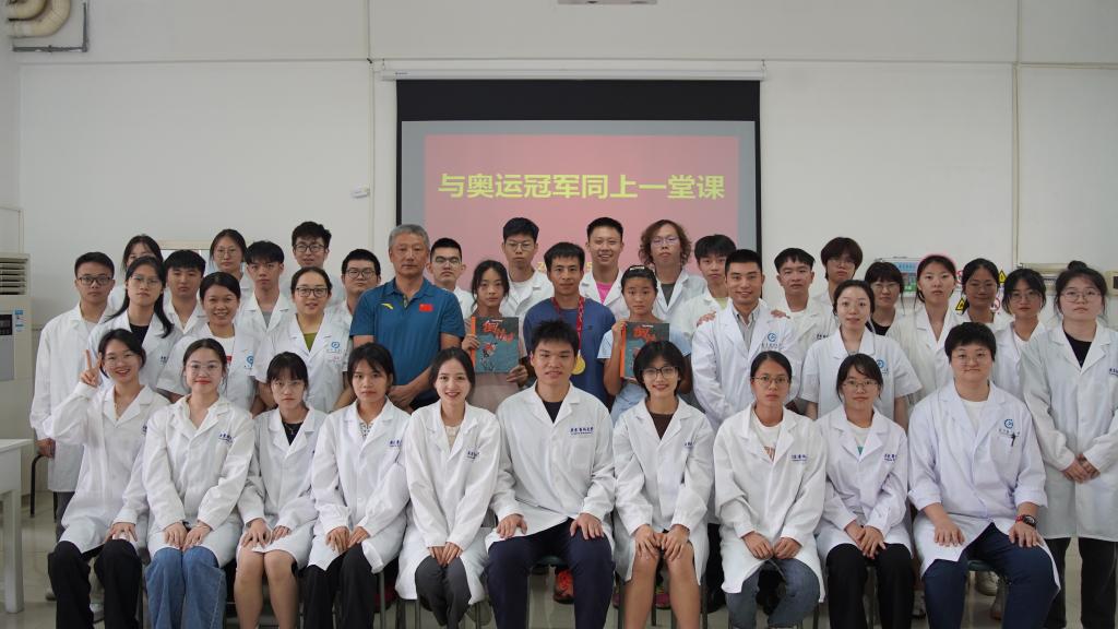 1180A6FC1D8BC1A07866E298EFA_2BB32370_13F44