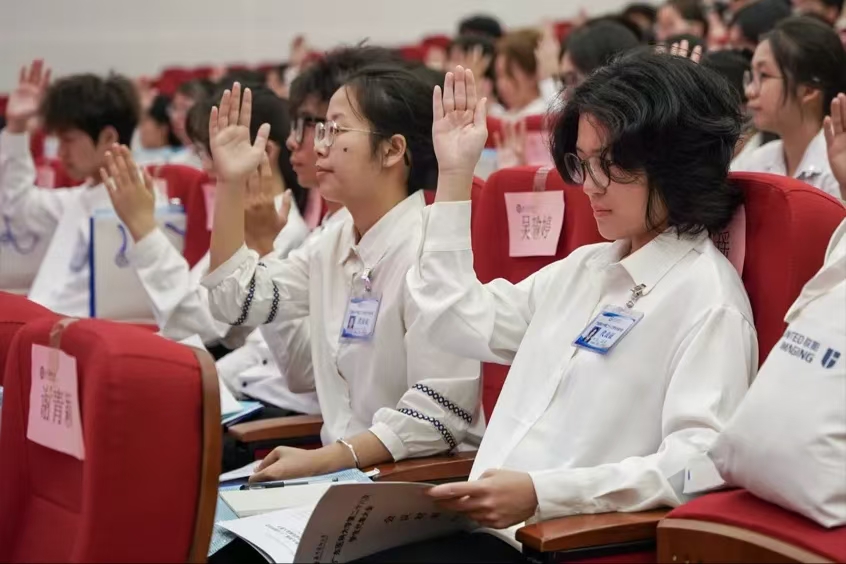 9006FB6E19F4F48757514FB525B_67AE01A9_3EB5F