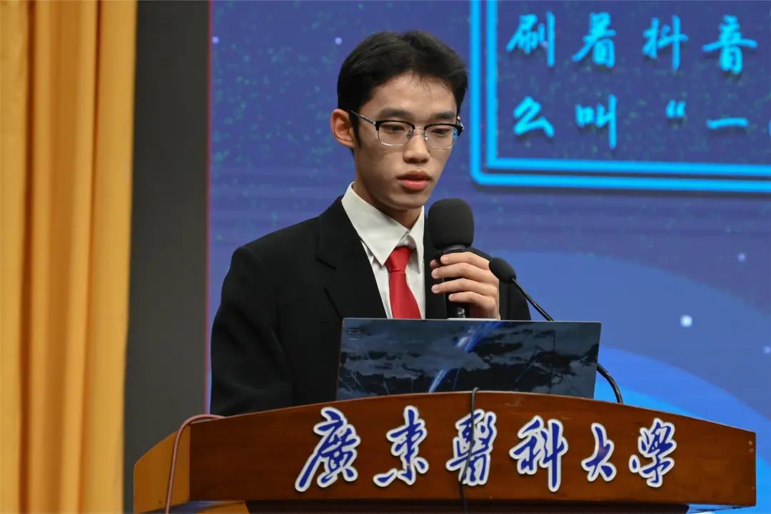 647BC933FD23062995A2AD3F564_EAD2CABD_128DB