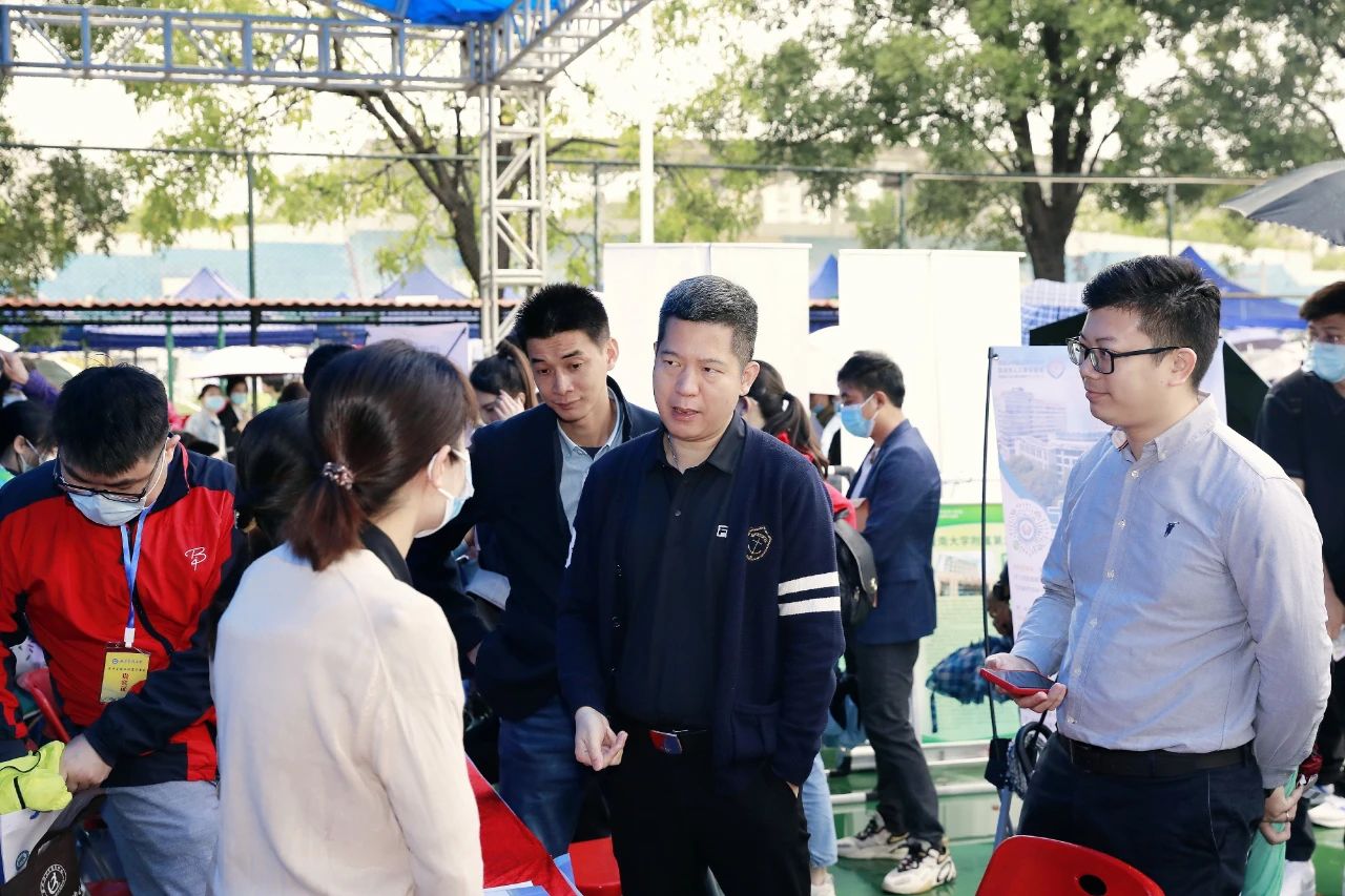 8C8C19CAD7979DE99C27FDC268B_01AF0110_2F330 8C8C19CAD7979DE99C27FDC268B_01AF0110_2F330