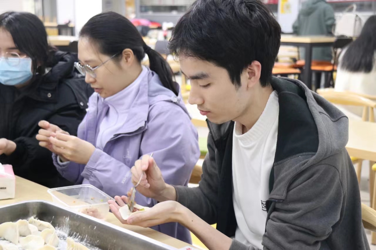 28954D5606D0B4AA6511E6E9522_3F8517ED_81024