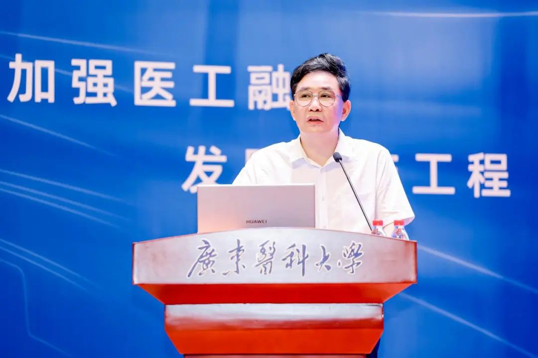 903361398251ED2D08A1841705B_66E0E8F3_FB30