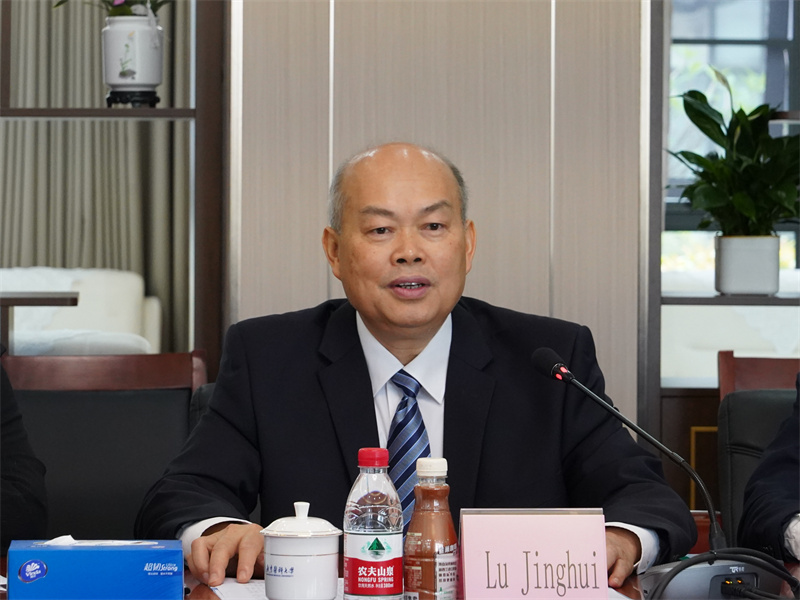 1CD6002F2775F759805B22213AC_7A186FC9_30905