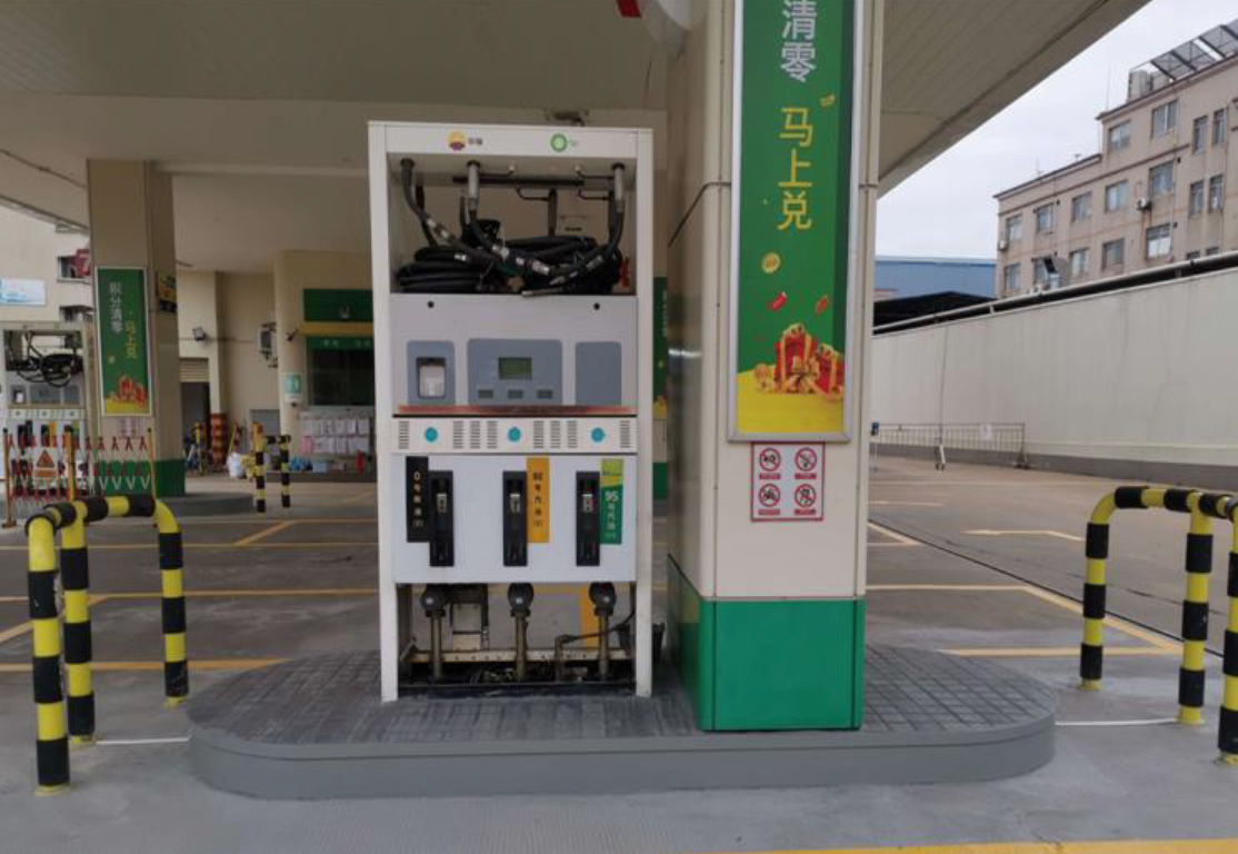 充电桩步入“液冷超等快充”时代