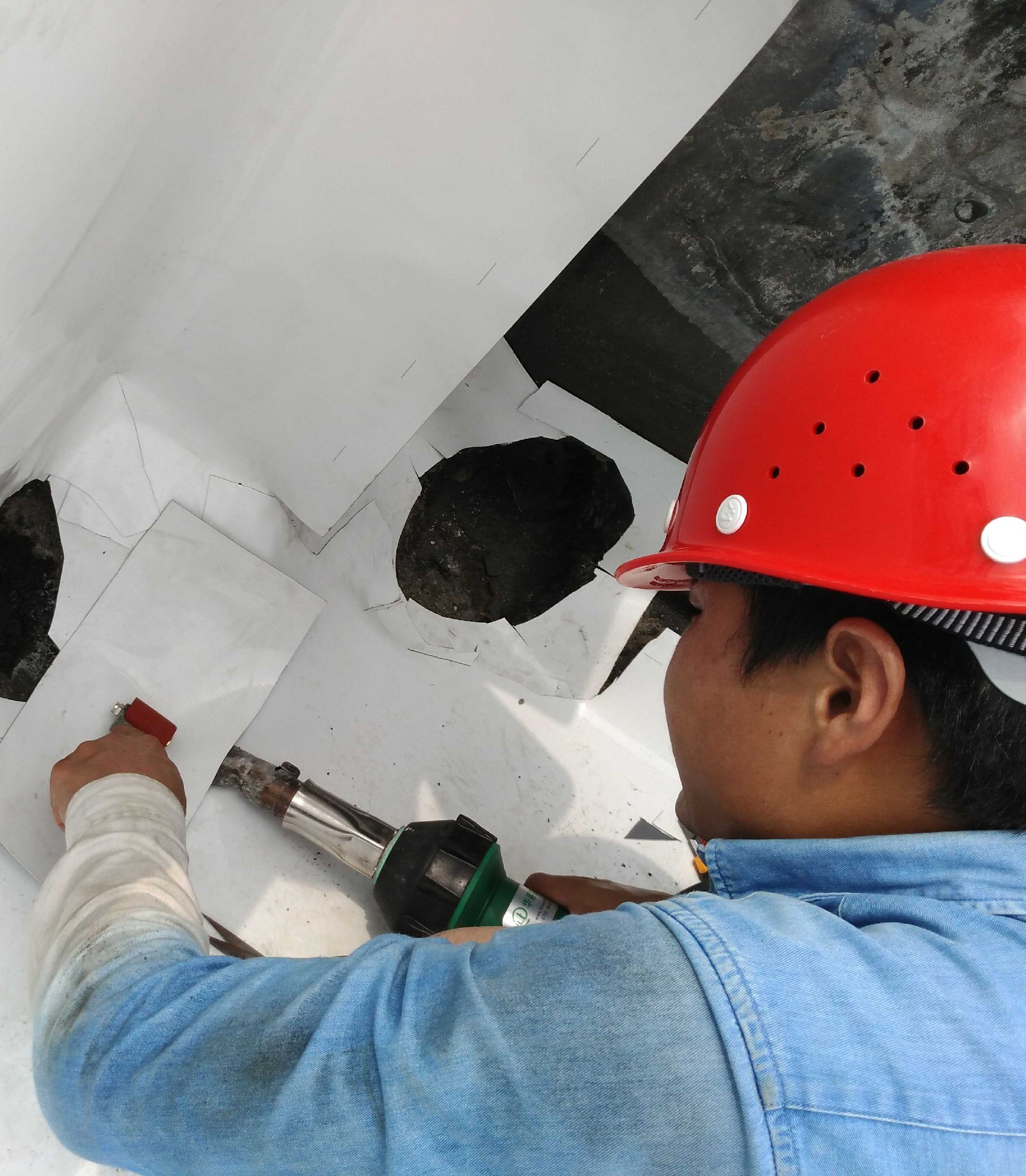 中油BP海捷加油站屋顶防漏工程