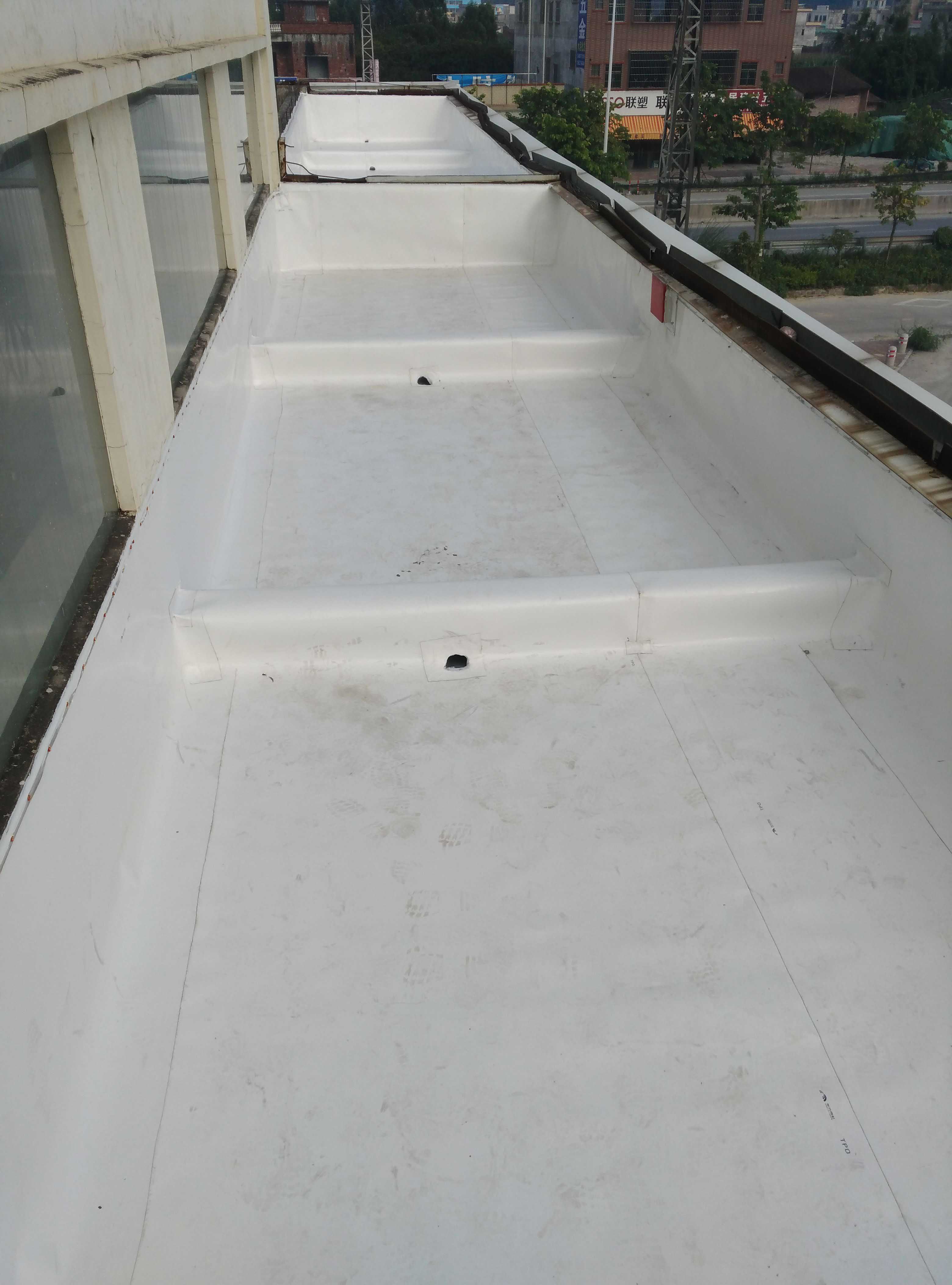 中油BP海捷加油站屋顶防漏工程